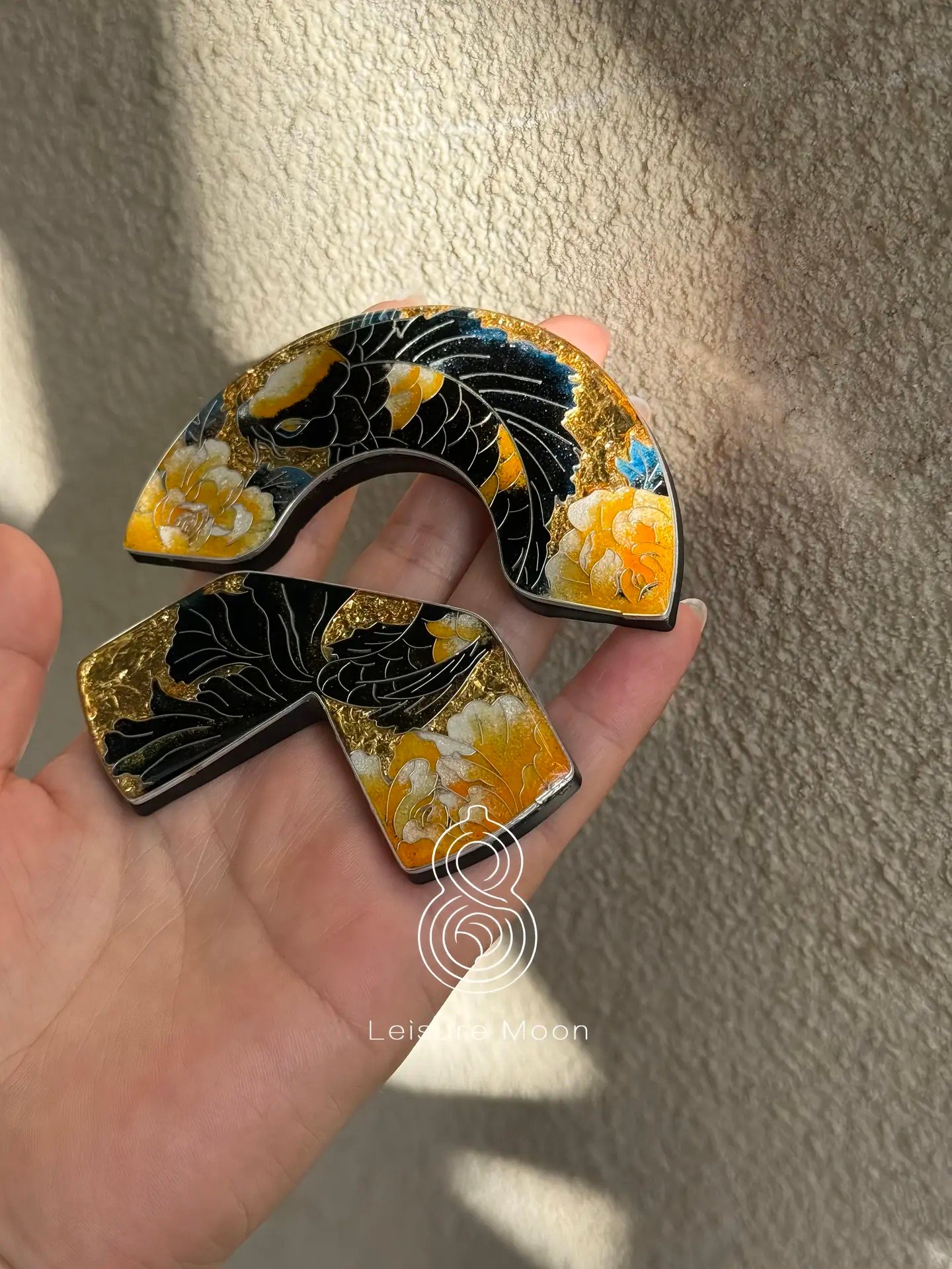 NIO Artisanal Crane Cloisonné Auto Badge