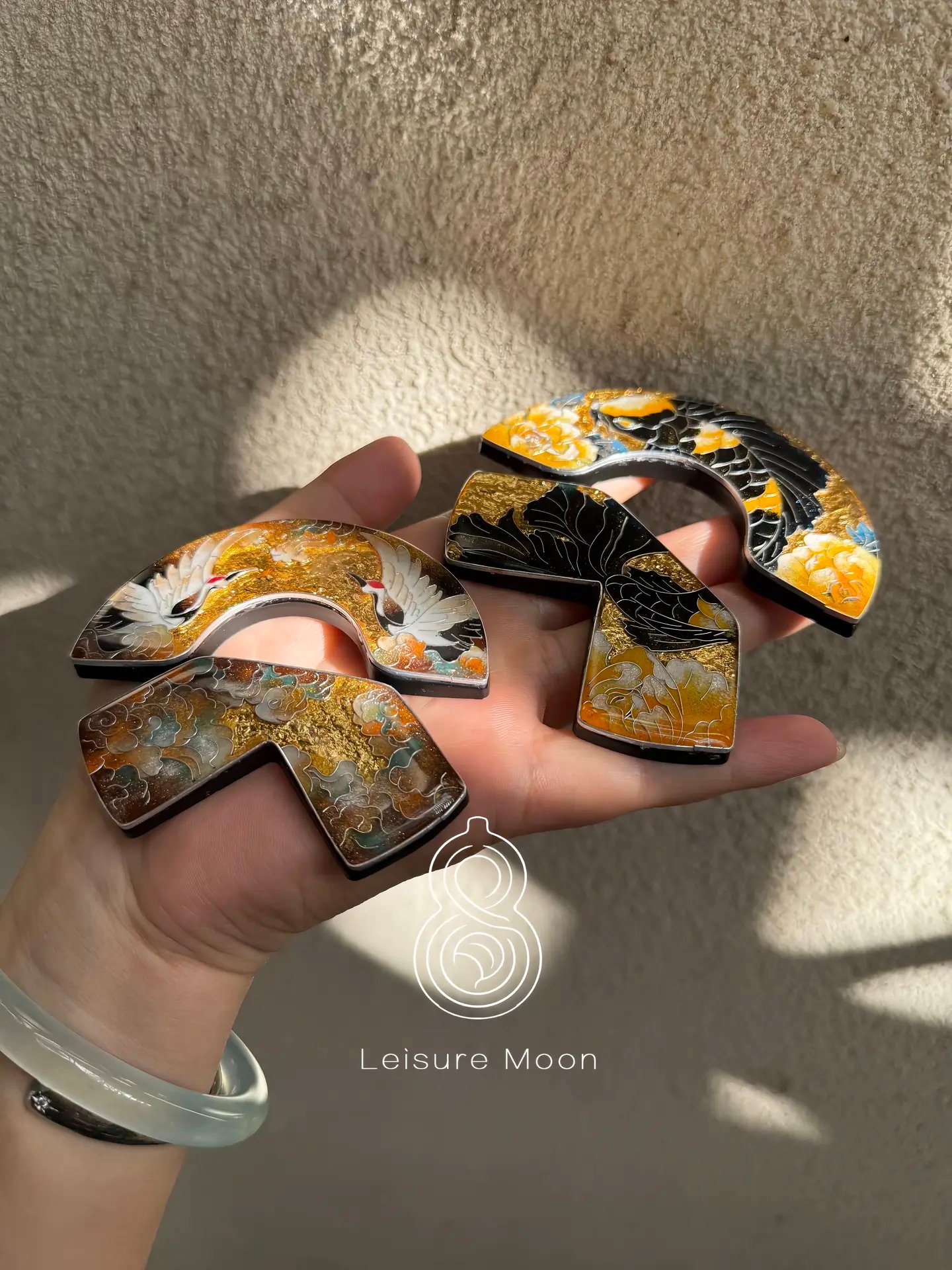 NIO Artisanal Crane Cloisonné Auto Badge