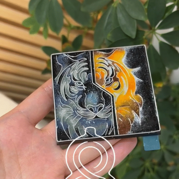 bold tiger cloisonné badge for lynk & co